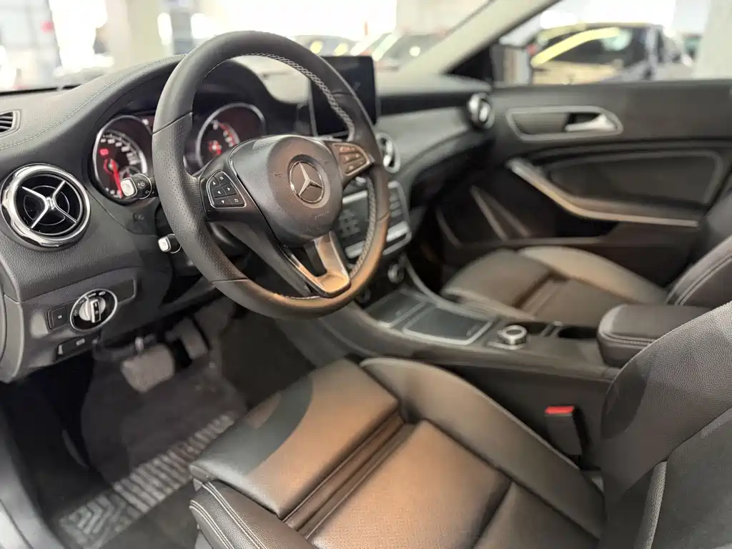 Mercedes-Benz GLA 2019