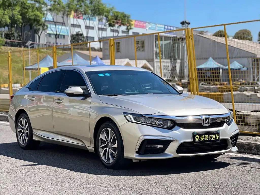Honda Inspire 2019 — фото 6