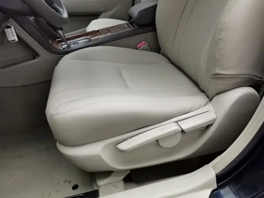 Toyota Camry 2016 — фото 20