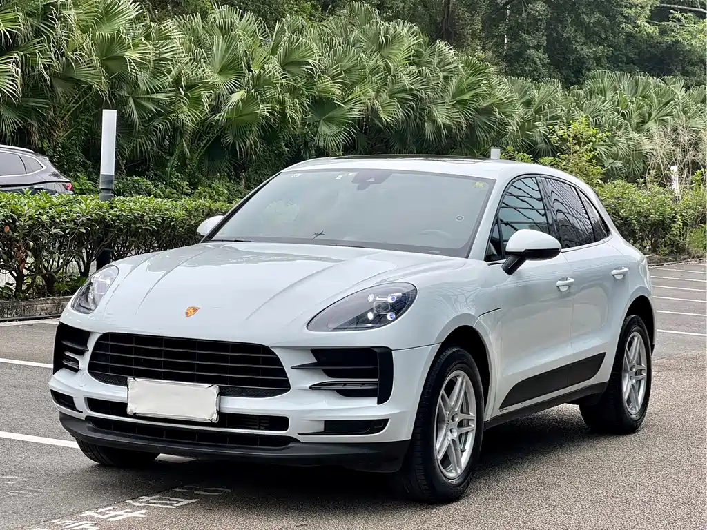 Porsche Macan 2021