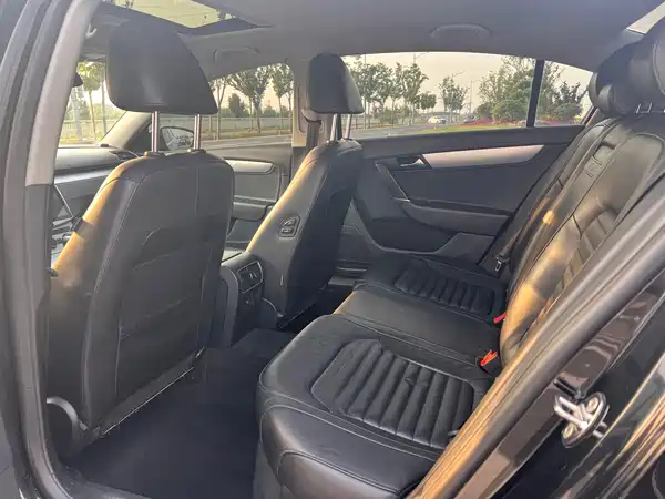 Volkswagen Magotan 2015