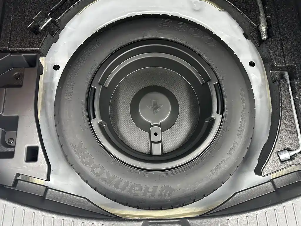 Mazda CX-4 2023 — фото 18