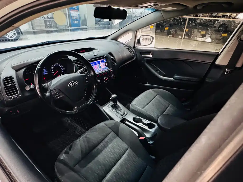 Kia K3 2013