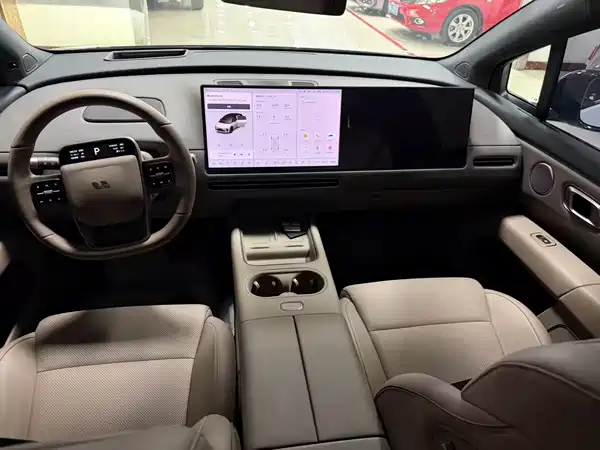 Li Auto i6 2026