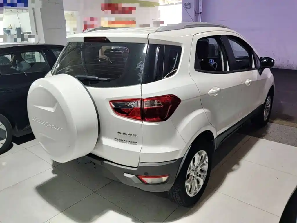Ford EcoSport 2015 — фото 7