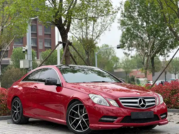 Mercedes-Benz E-Class 2012