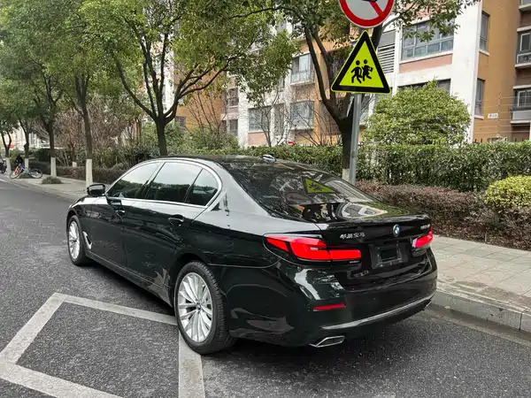 BMW 5 Series 2021