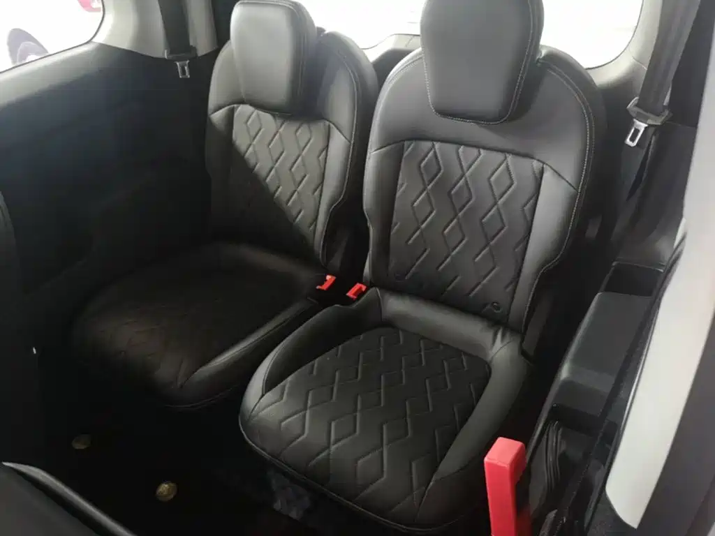Baojun KiWi EV 2023 — фото 17