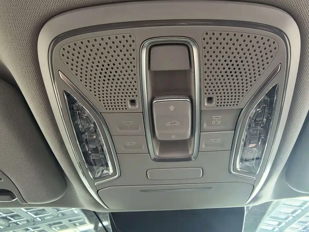 GAC Trumpchi M6 2022 — фото 16