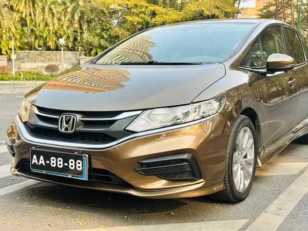 Honda Jade 2017