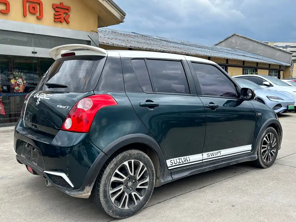 Suzuki Swift 2017 — фото 10