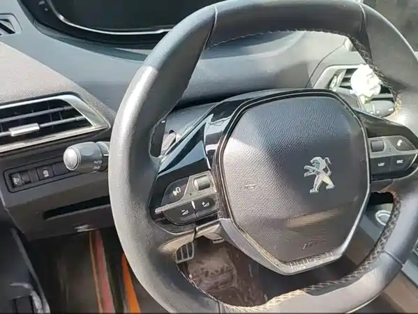 Peugeot 5008 2017