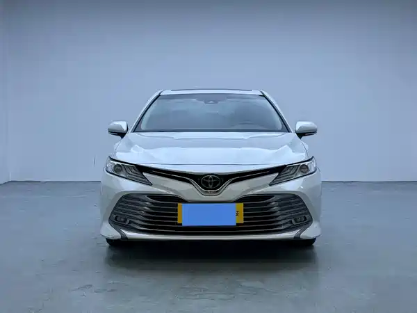 Toyota Camry 2019