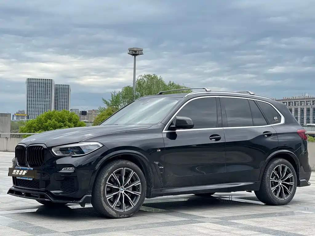 BMW X5 2019 — фото 1