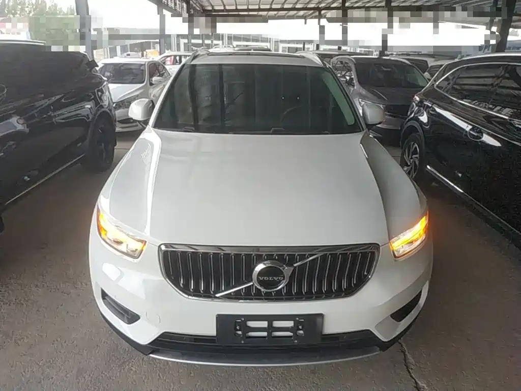 Volvo XC40 2021