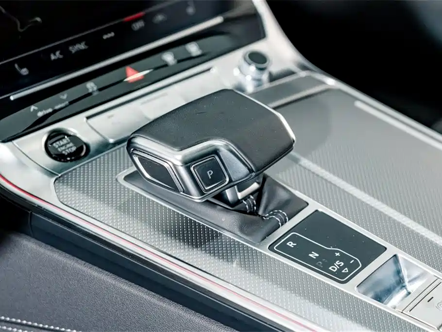 Audi A7L 2025 — фото 16