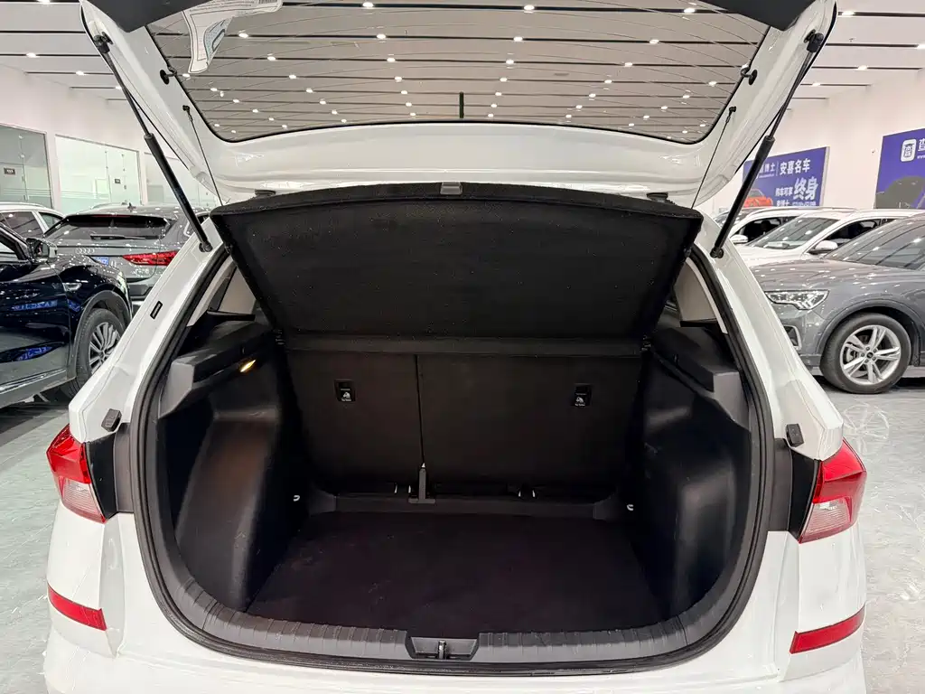 Skoda Kamiq 2023 — фото 17