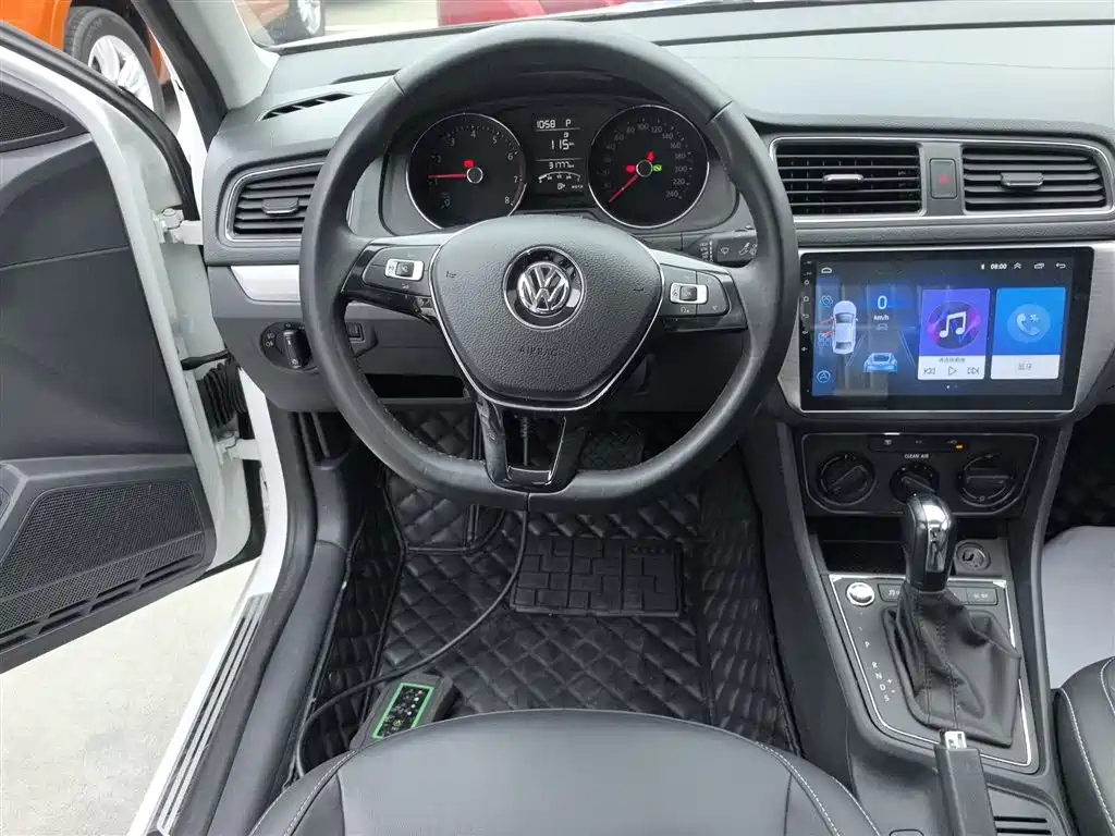 Volkswagen Lavida 2018 — фото 11