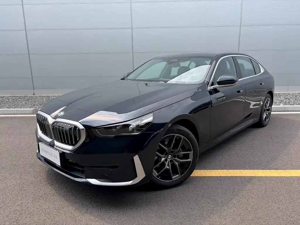 BMW 5 Series 2025