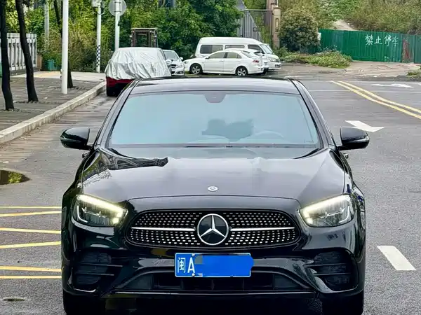 Mercedes-Benz E-Class 2021