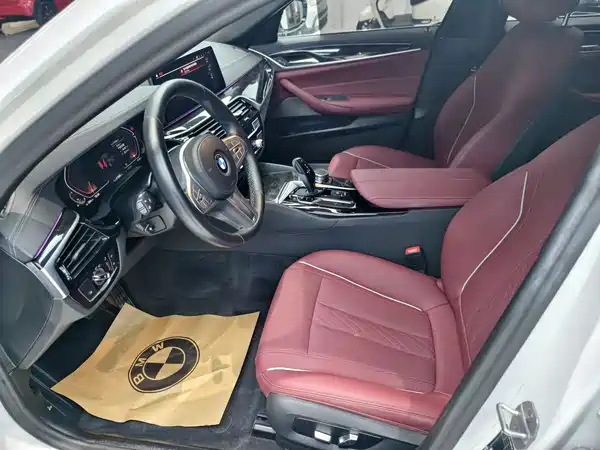 BMW 5 Series 2022