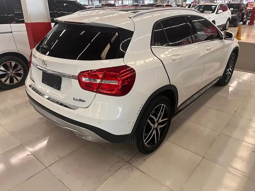 Mercedes-Benz GLA 2017 — фото 10