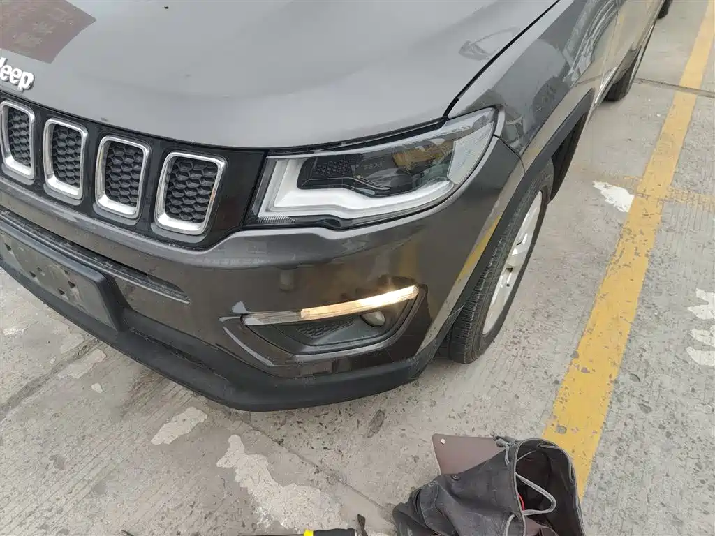 Jeep Compass 2019 — фото 24