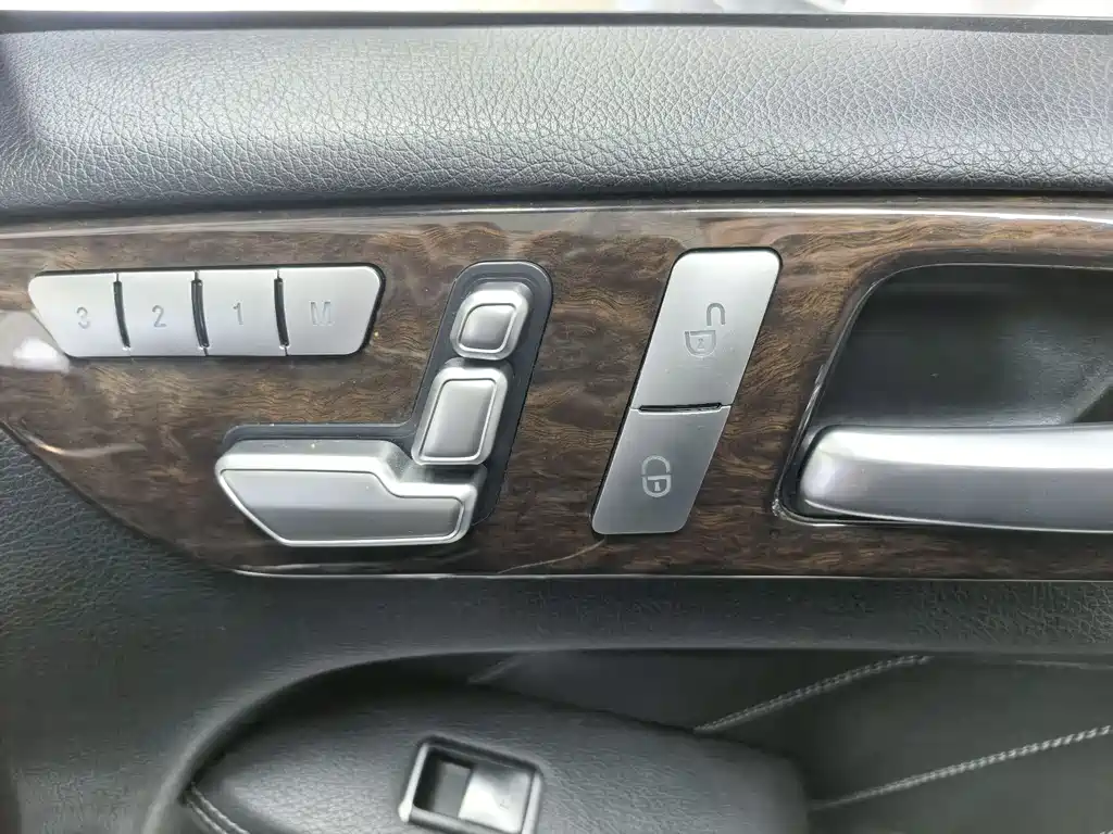 Mercedes-Benz GL-Class 2015 — фото 13