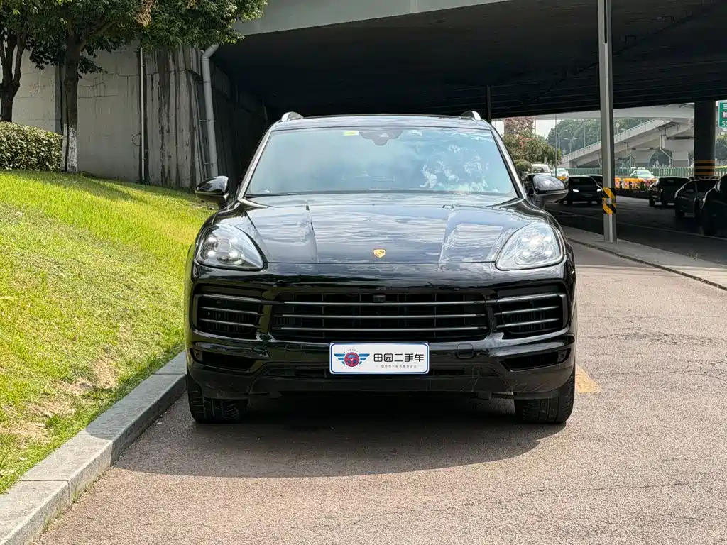 Porsche Cayenne 2019 — фото 2