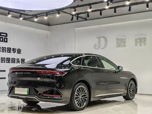 BYD Han 2024