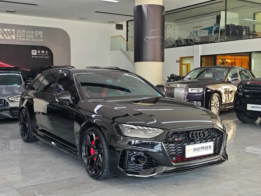 Audi RS 4 2024 — фото 3