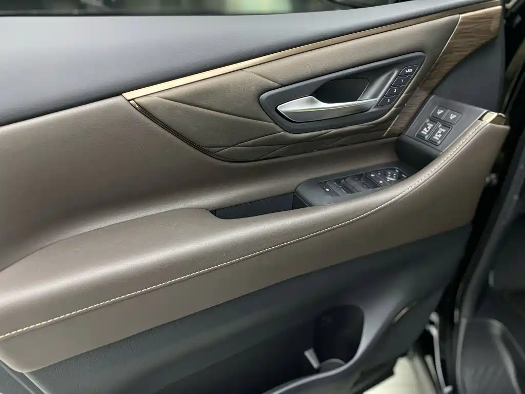 Toyota Alphard 2024 — фото 20