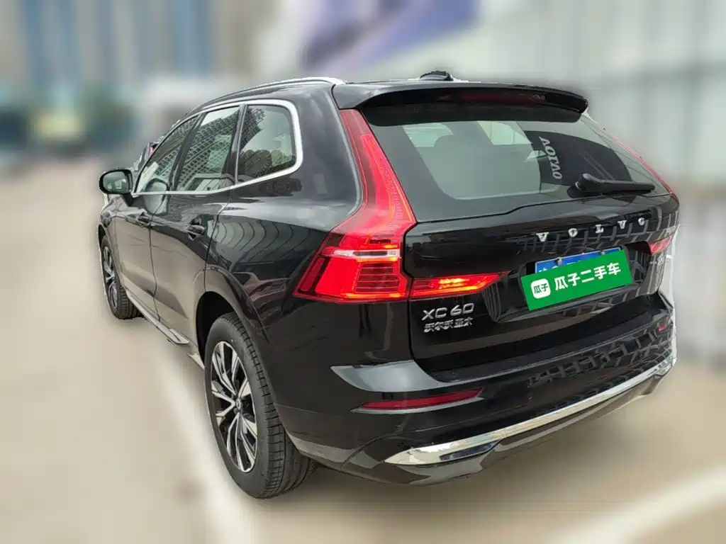 Volvo XC60 2024 — фото 9