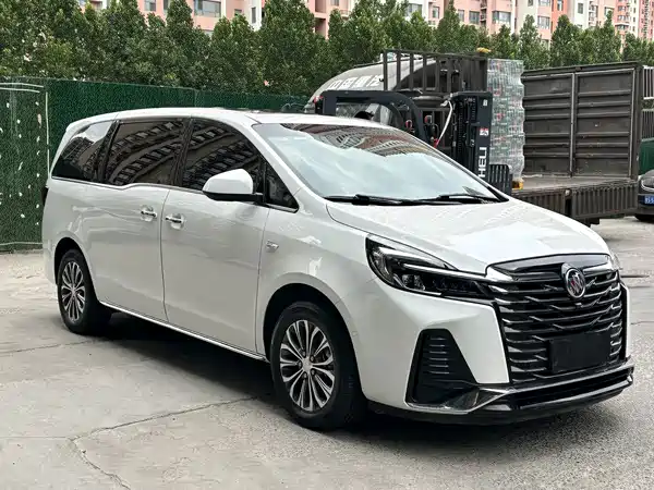 Buick GL8 2023