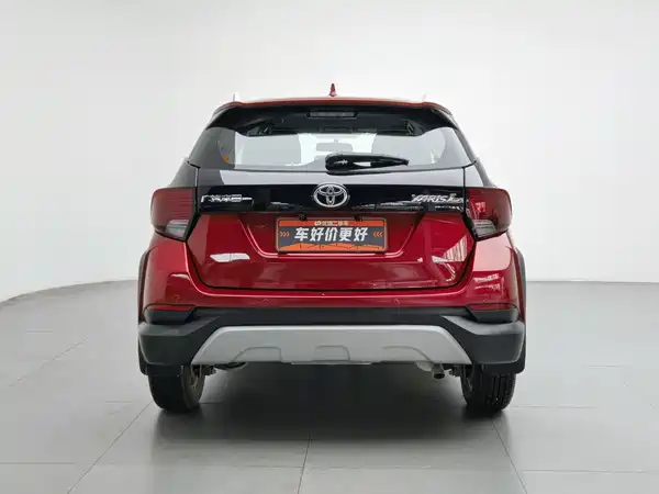 Toyota Yaris L 2022