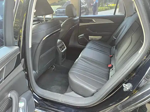Hongqi H5 2023