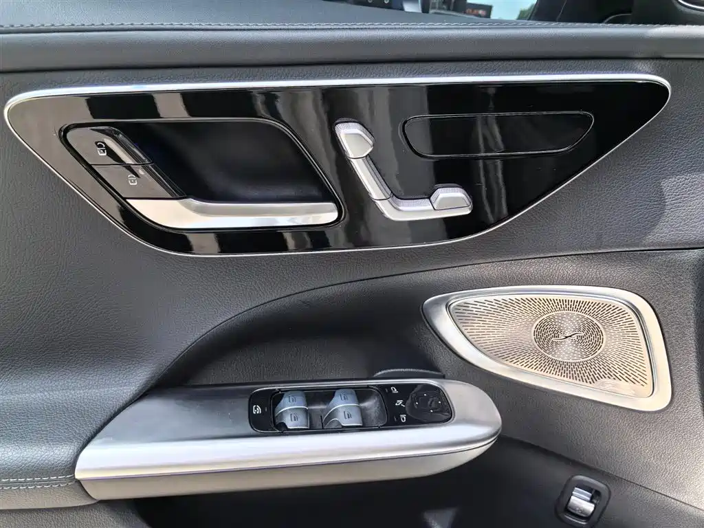 Mercedes-Benz C-Class 2022