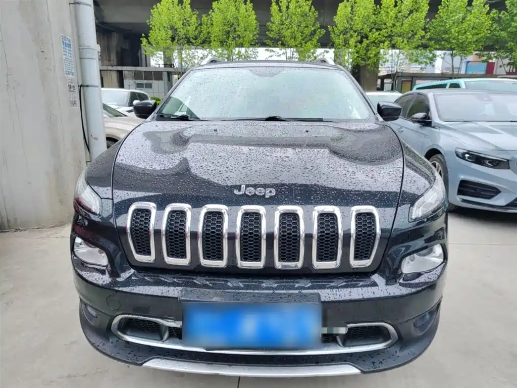 Jeep Cherokee 2017 — фото 3