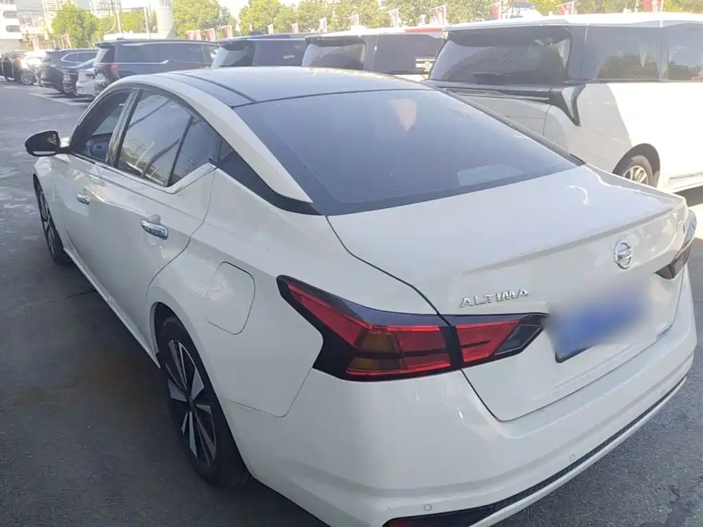 Nissan Teana 2021