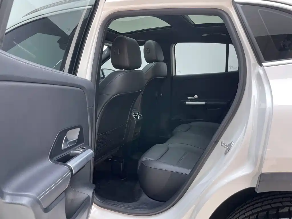 Mercedes-Benz GLA 2021 — фото 20
