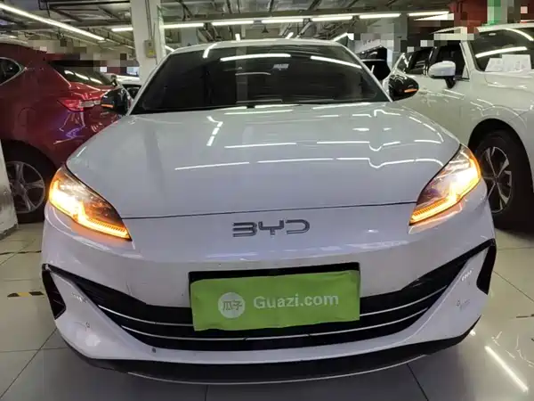 BYD Seal 06 2025