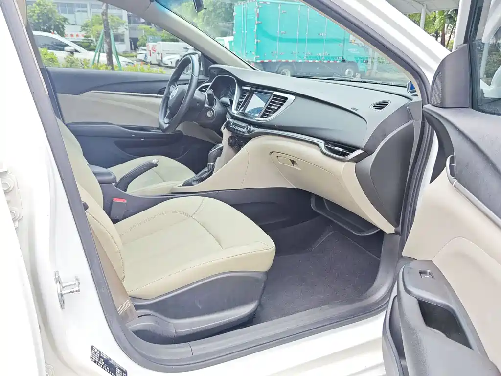 Buick Excelle 2016 — фото 21