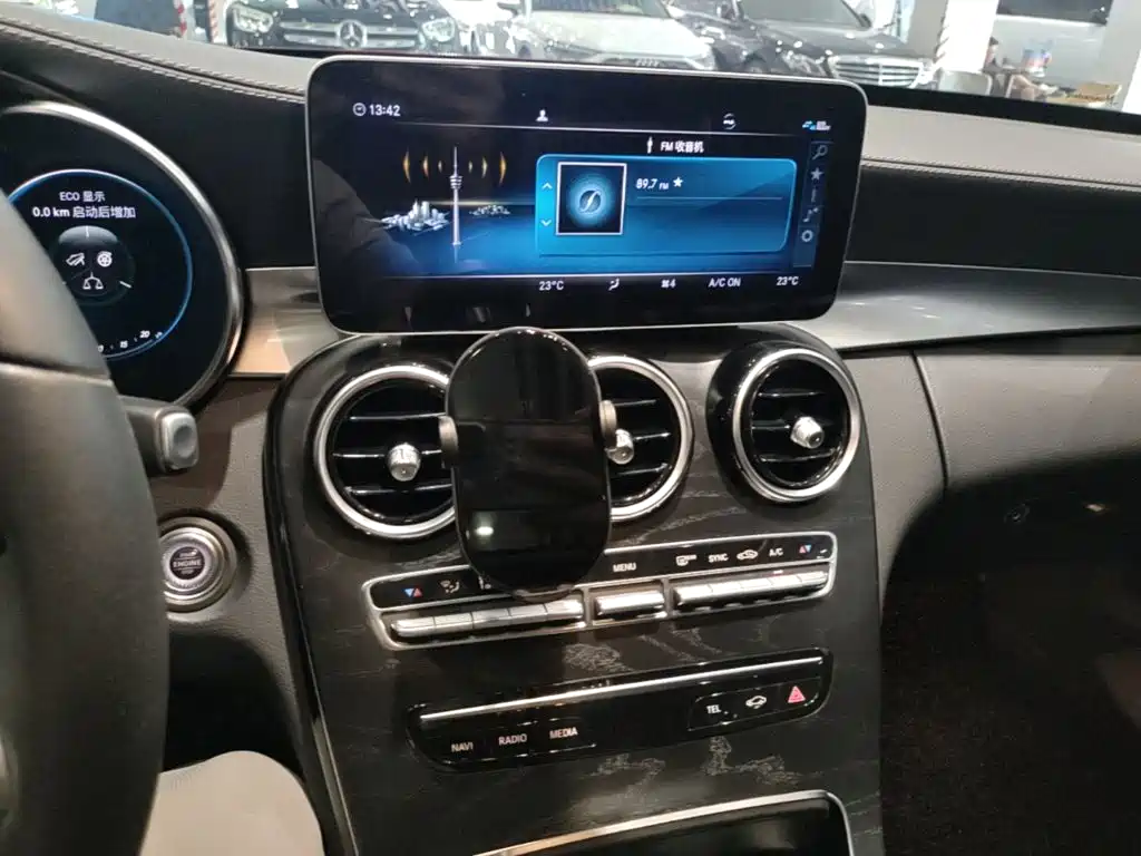 Mercedes-Benz C-Class 2019 — фото 13