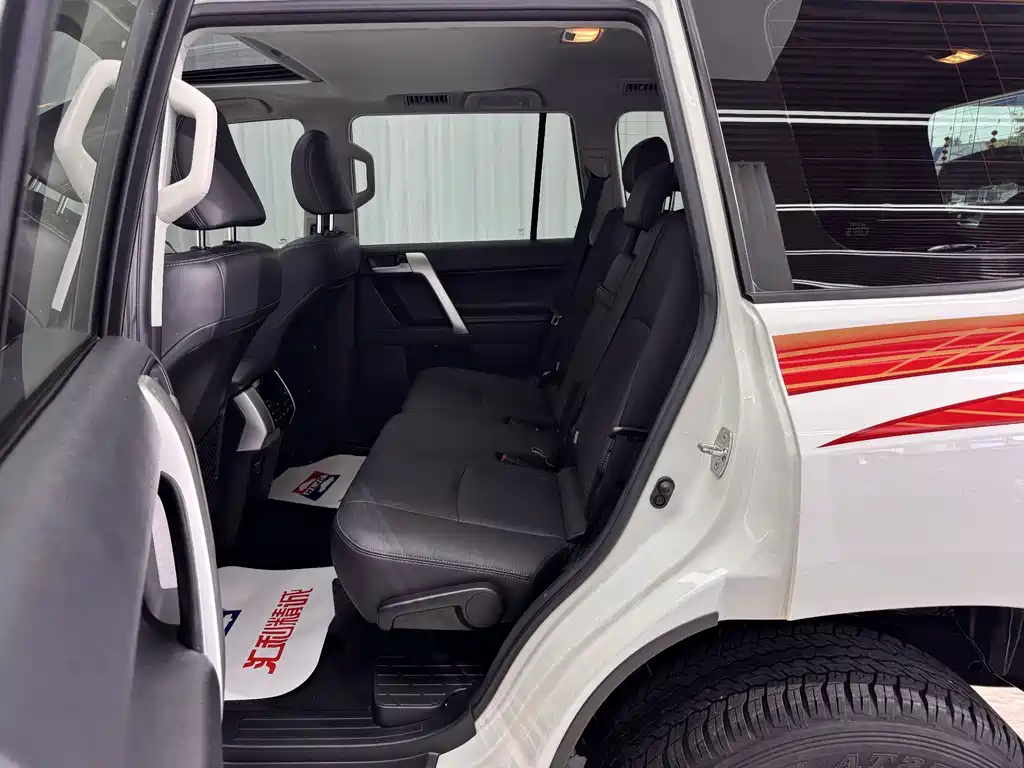 Toyota Prado 2019