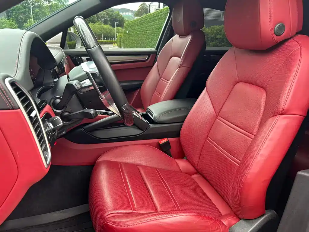 Porsche Cayenne 2023