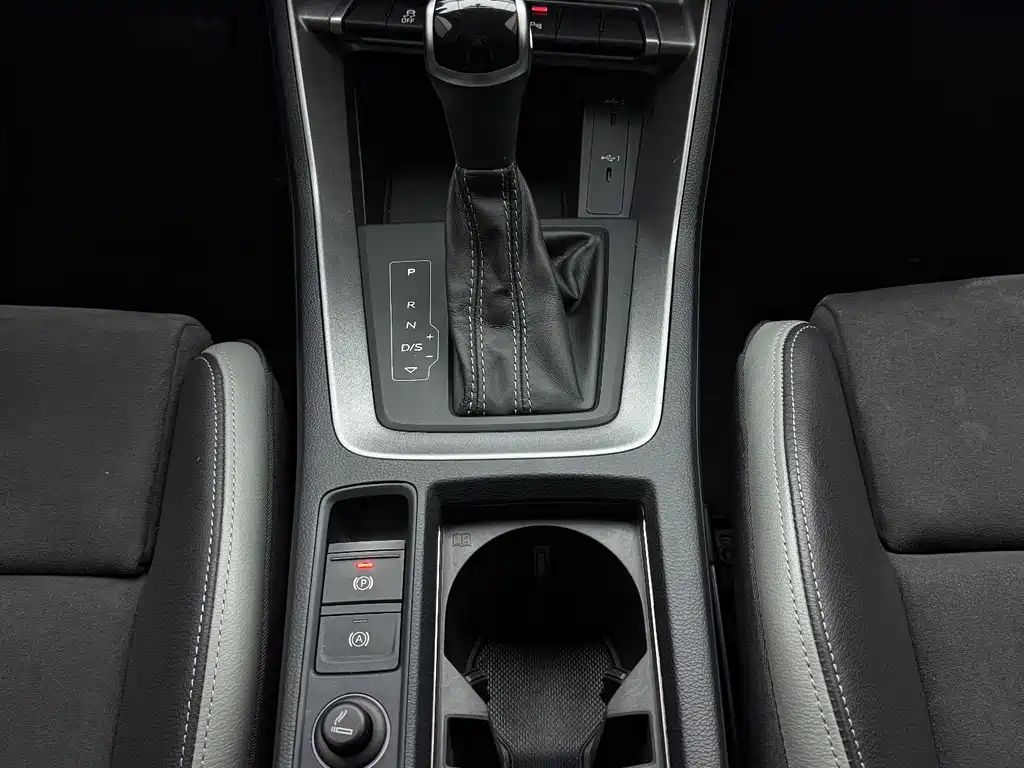 Audi Q3 2022 — фото 13