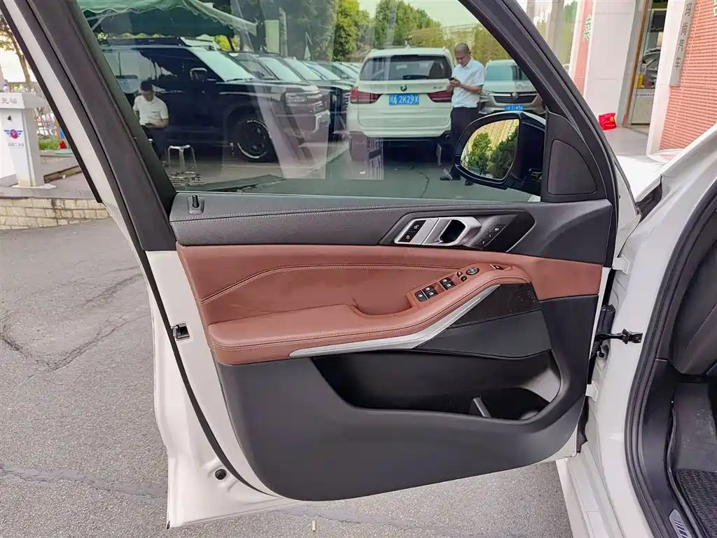 BMW X5 2021