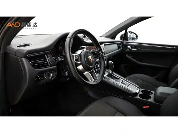 Porsche Macan 2021