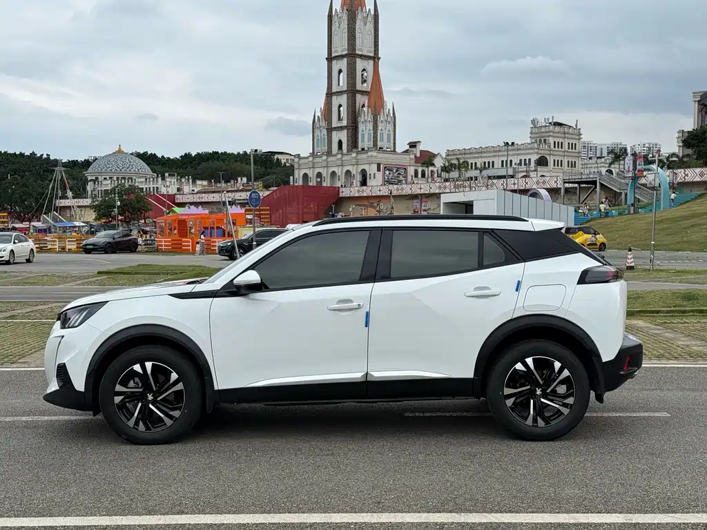 Peugeot 2008 2025
