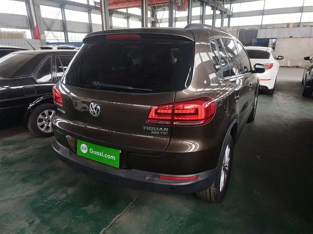 Volkswagen Tiguan 2017 — фото 7